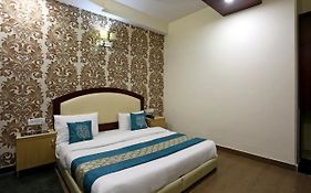 Oyo Hotel Asko International Near Gurudwara Shri Bangla Sahib